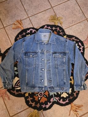 🔥🔥Vintage Y2k Guess Blue Denim Trucker Jacket🔥🔥 Jean Jacket Y2k Size M